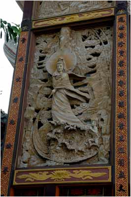 Phù điêu Bồ tát Quan Âm