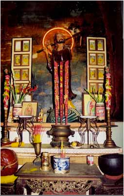 Bàn thờ tổ Sư Đạt Ma