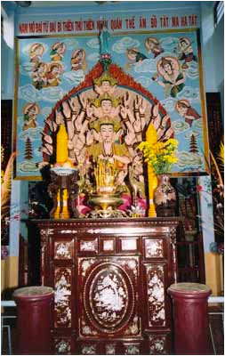 Bàn thờ Bồ tát Quan Âm