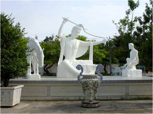 Tượng xuất gia