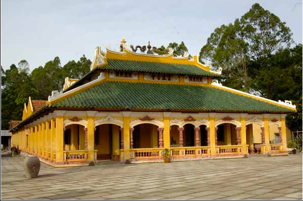 Mặt tiền chùa