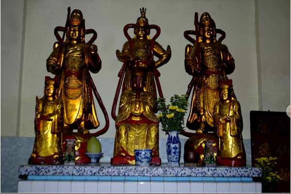 Bàn thờ Hộ Pháp