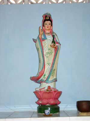Bàn thờ Bồ tát Quan Âm