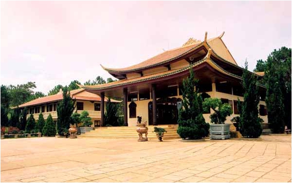 Mặt tiền thiền viện