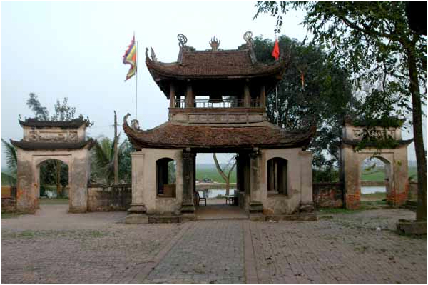 Tam quan chùa