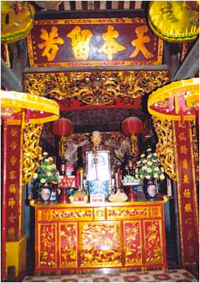 Bàn thờ Tổ