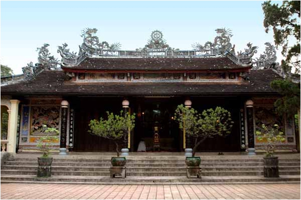 Mặt tiền chùa (1)
