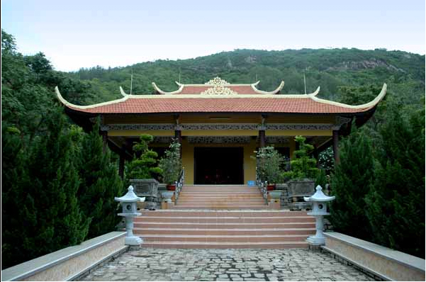 Mặt tiền thiền viện