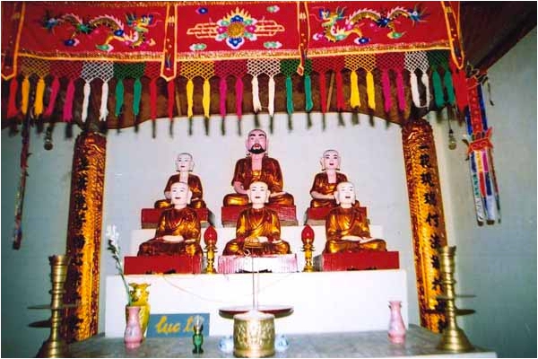 Bàn thờ Tổ