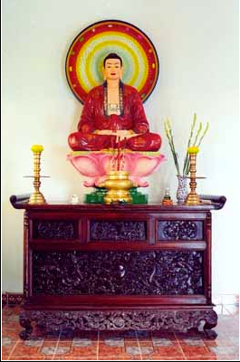 Bàn thờ đức Phật Dược Sư