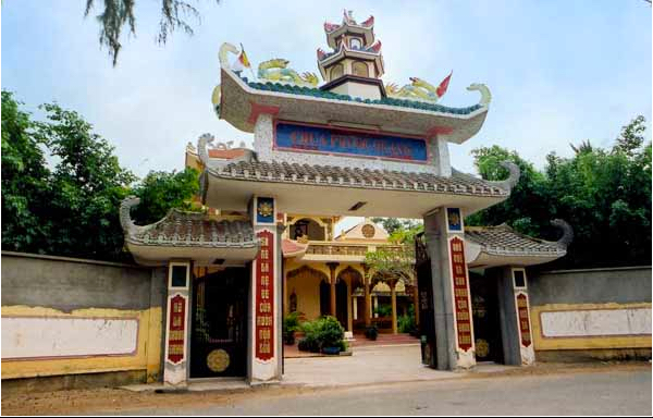 Tam quan chùa