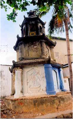 Tháp tổ