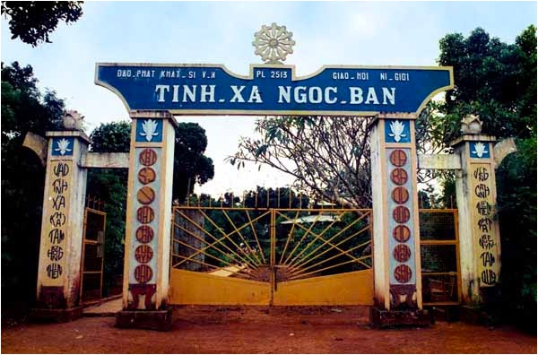 Tam quan tịnh xá năm 1991