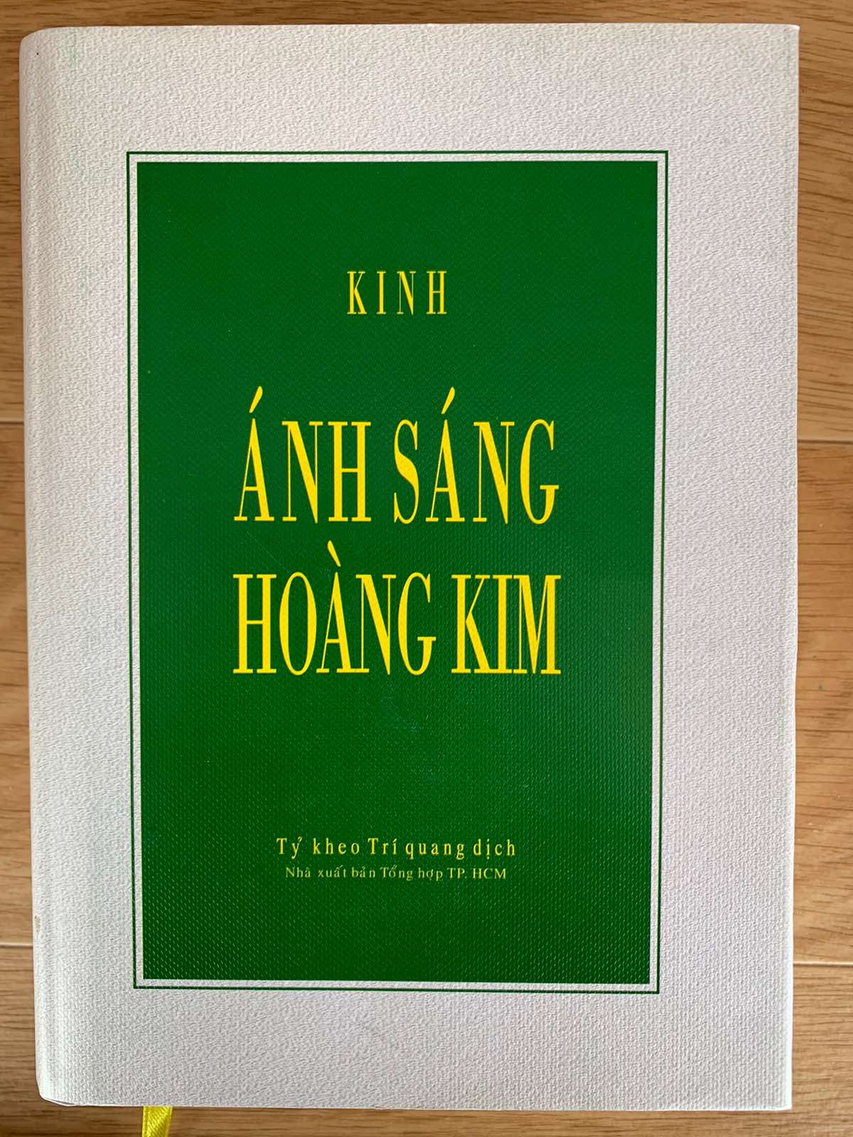 kinh-anh-sang-hoang-kim-ht-thich-tri-quang.jpg