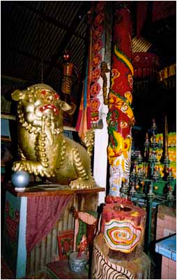 Tượng sư Tử bàng đất nung