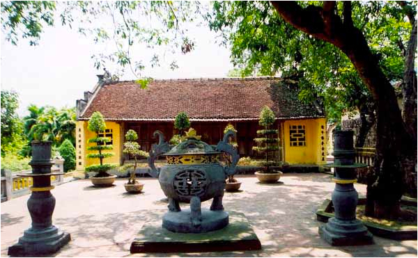 Mặt tiền chùa