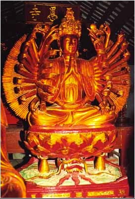 Tượng Bồ tát Quan Âm Thiên Thủ Thiên Nhãn