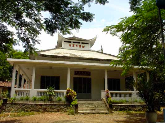 Mặt tiền chùa