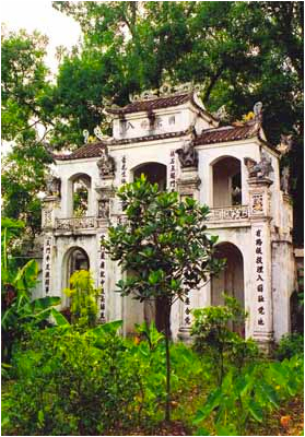 Tam quan chùa