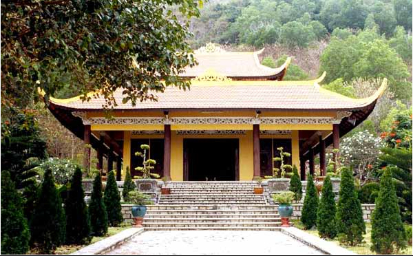 Mặt tiền thiền viện năm 2000