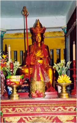 Tượng Bồ tát Địa Tạng