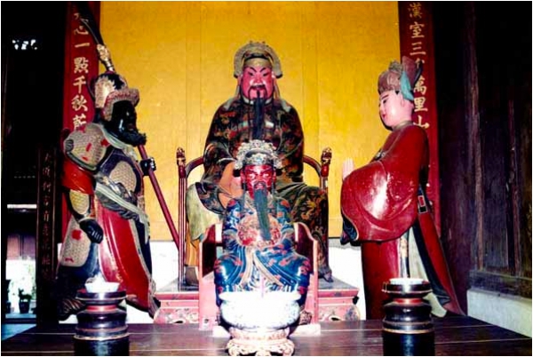 Bàn thờ Quan Thánh
