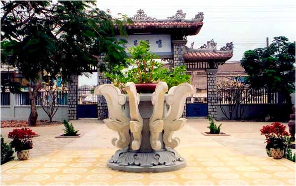 Sân chùa