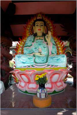 Tượng Bồ tát Đại Thế Chí 