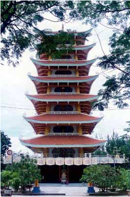 Tháp Việt Nam quốc tự
