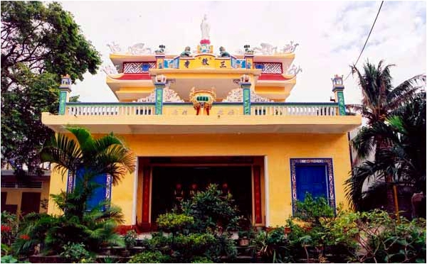 Mặt tiền chùa