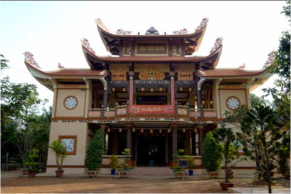Mặt tiền chùa