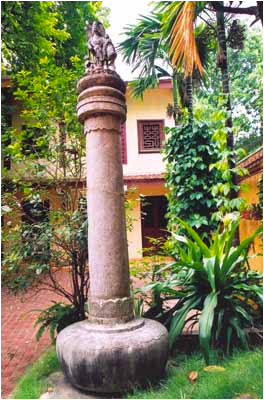 Trụ đá thế kỷ 17