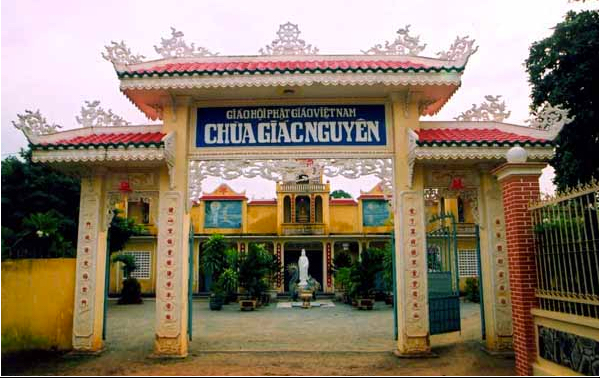 Tam quan chùa